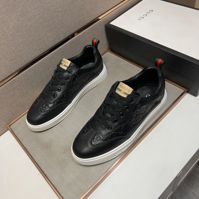 men gucci shoes-050
